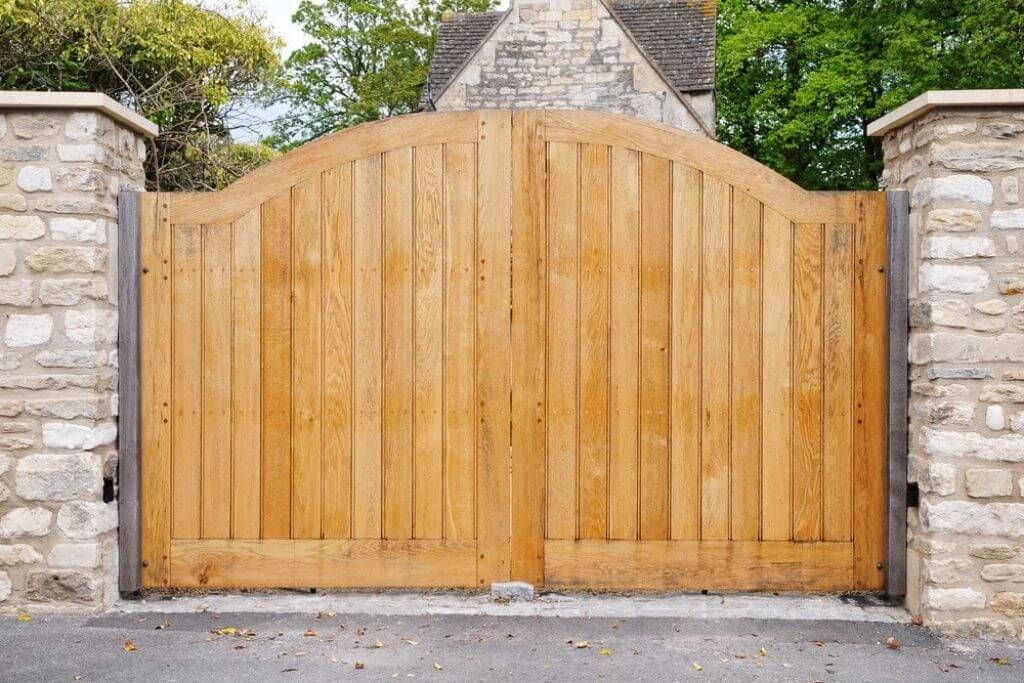 18 DIY Wooden Gate Plans You Can Build Handy Keen