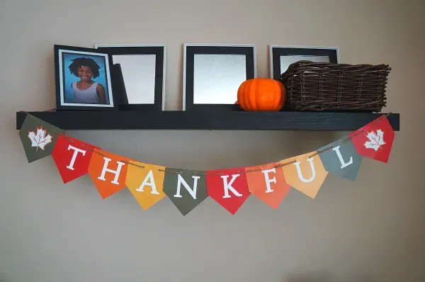 Free Printable Thankful Banner By Honey and Lime