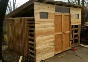 38 DIY Pallet Shed Plans For Storage and Shelter