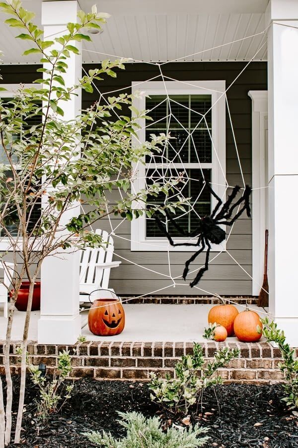 Make A Giant Spider Web For Halloween
