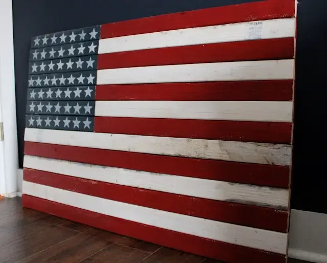 25 DIY Wooden American Flag Plans And Ideas - Handy Keen