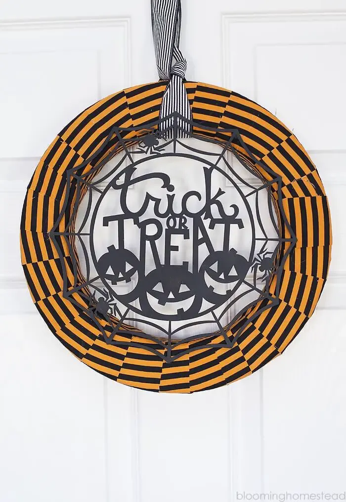 30 Diy Halloween Wreath Ideas - Handy Keen