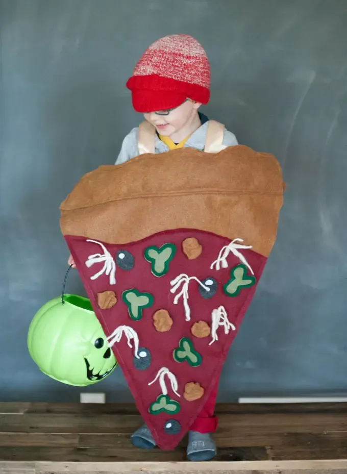 Easy Halloween Pizza Costume