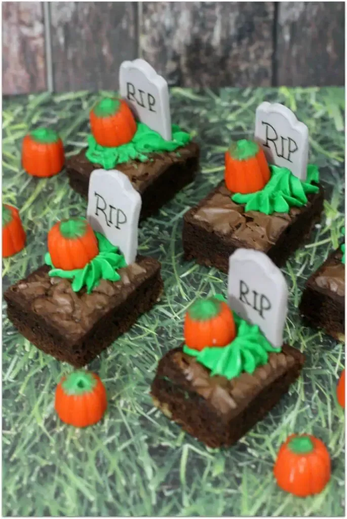 Halloween Graveyard Brownie Bites