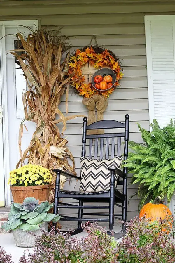 Traditional Fall Porch Decor