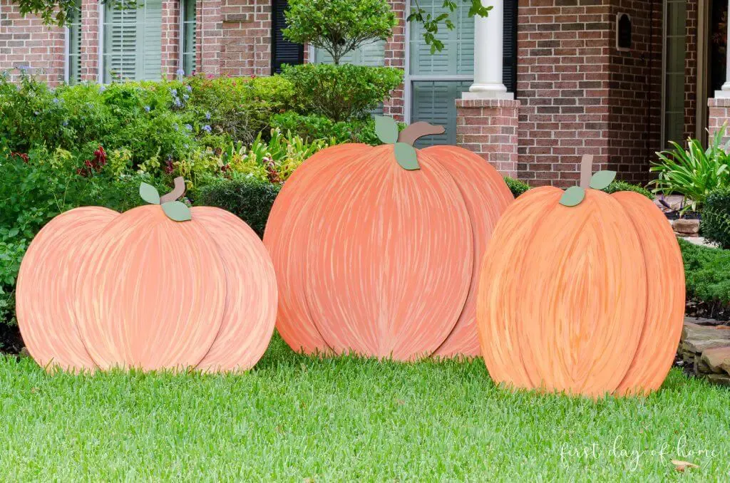 Wooden Pumpkins For Yard Decorations