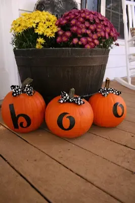 Boo Pumpkins and Mums