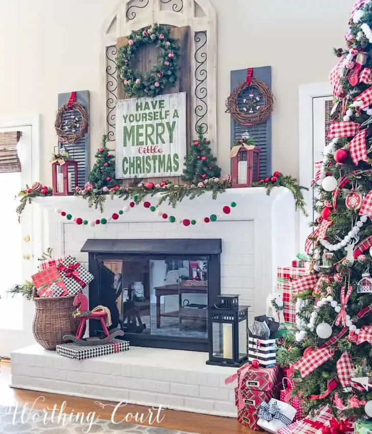 Farmhouse Christmas Mantel By Worthing Court