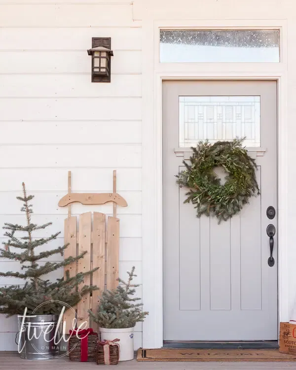 Farmhouse Christmas Porch and Entry