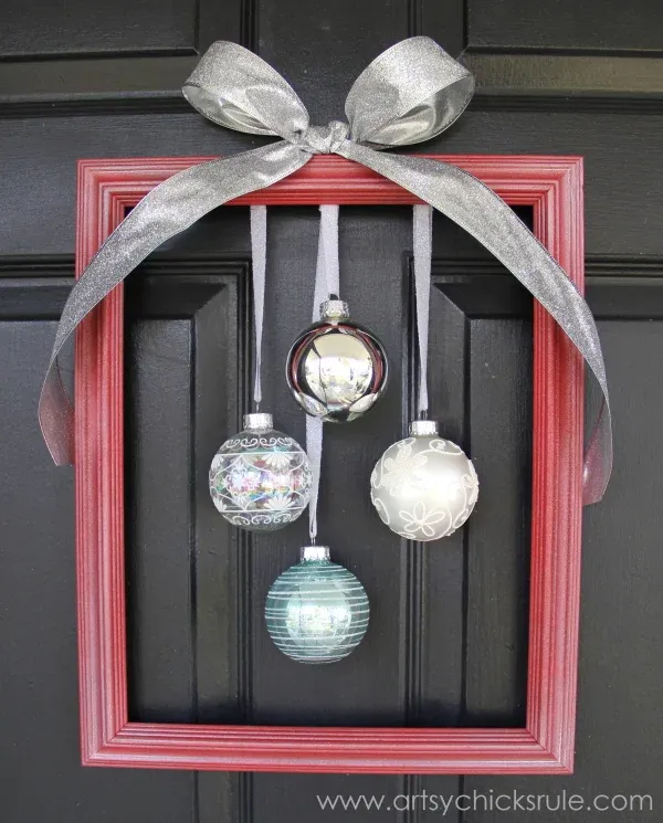 Picture Frame Holiday Ornament Wreath