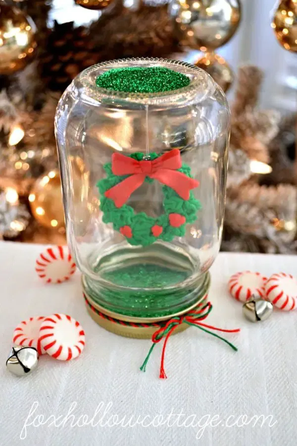 Mason Jar Christmas Snow Globe